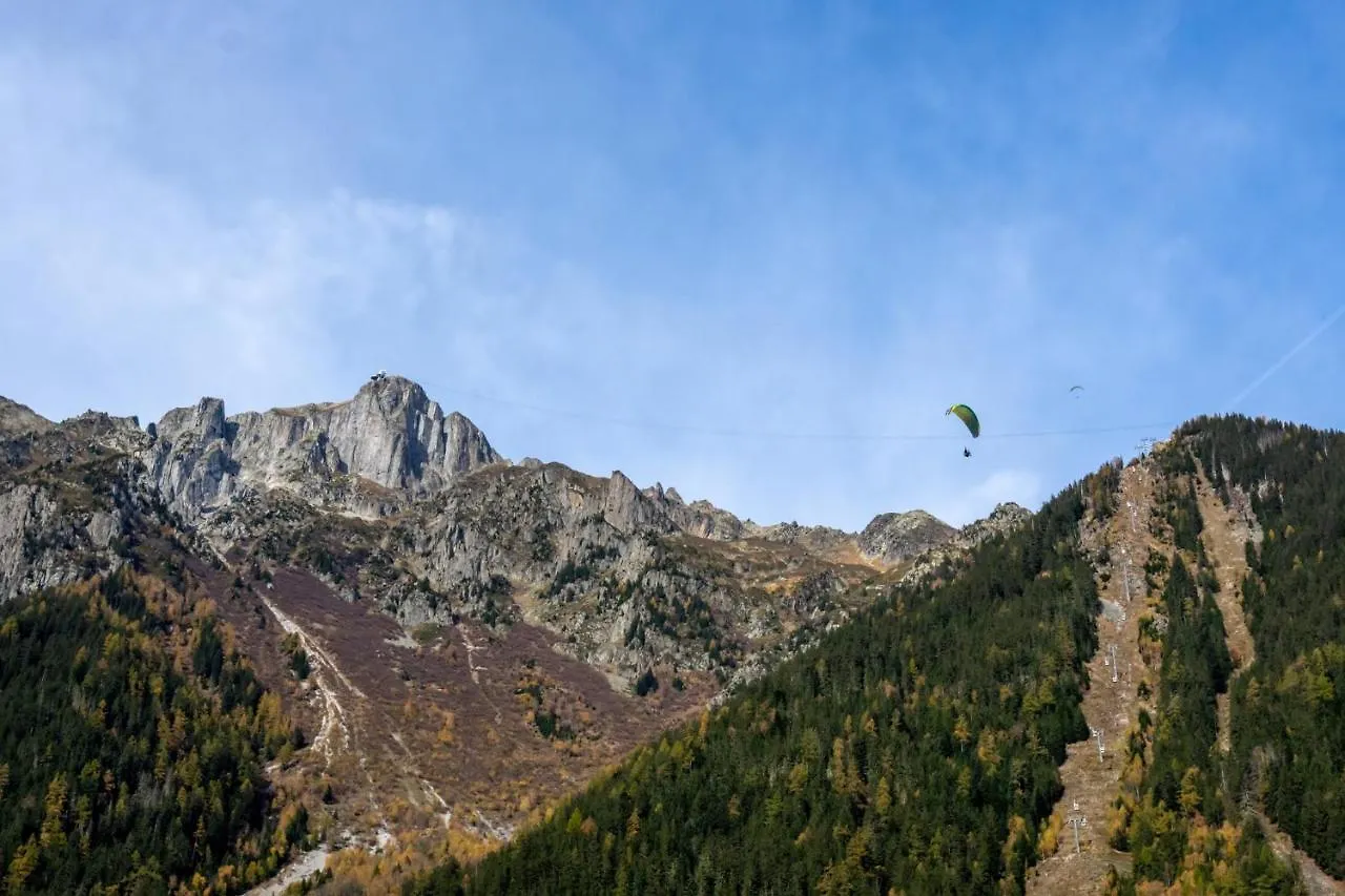 Majestic Alpin - A Luxurious Apartment With A Nordic Feel Chamonix France