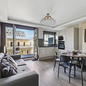  Apartment 330 Pernet 3 : Elegance And Comfort In France
