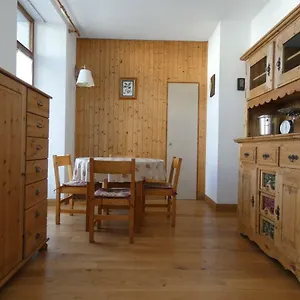 Le Carlton Cham Apartment
